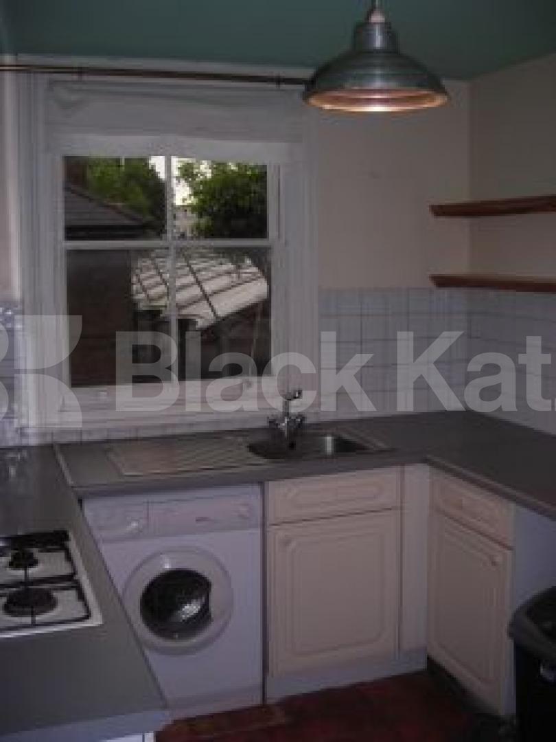 			New Instruction, 1 Bedroom, 1 bath, 1 reception Flat			 Chesterton Road, Portobello